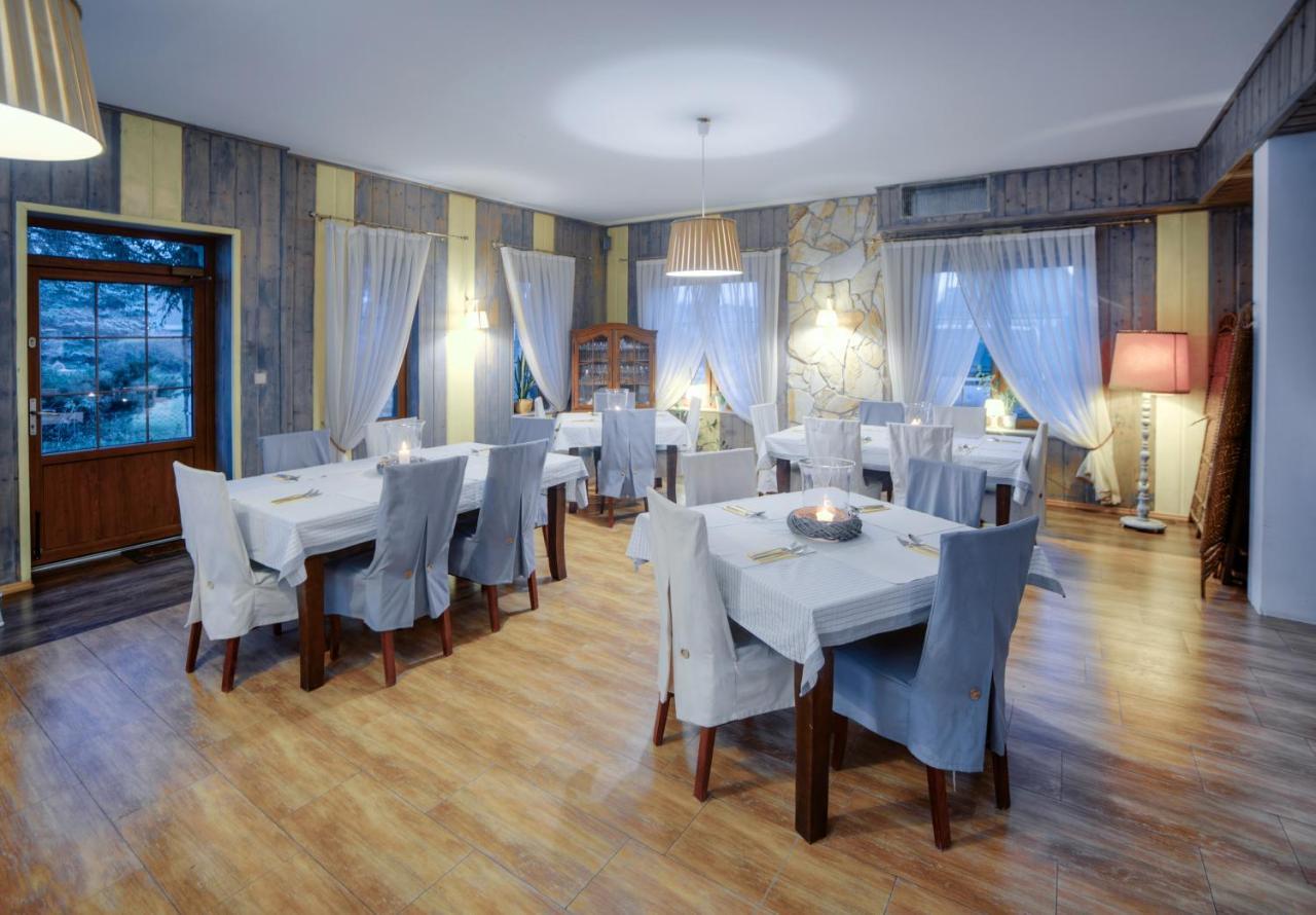 Restauracja Sidlo Bed and Breakfast Żukowo Buitenkant foto